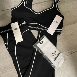 ALO Yoga Black Sports set without socks